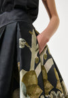 Albis Skirt in Lotus Black