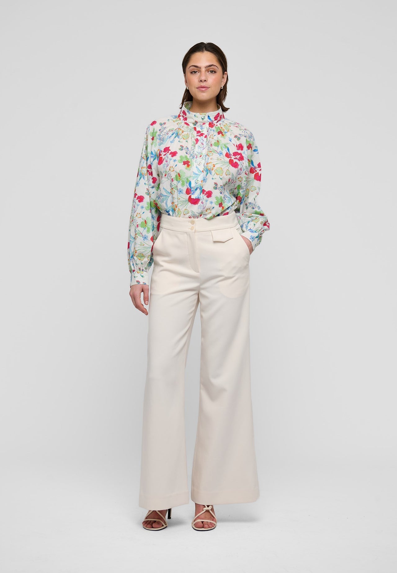 0820126-dea-kudibal-nicola-blouse-in-fleurette-leche-1