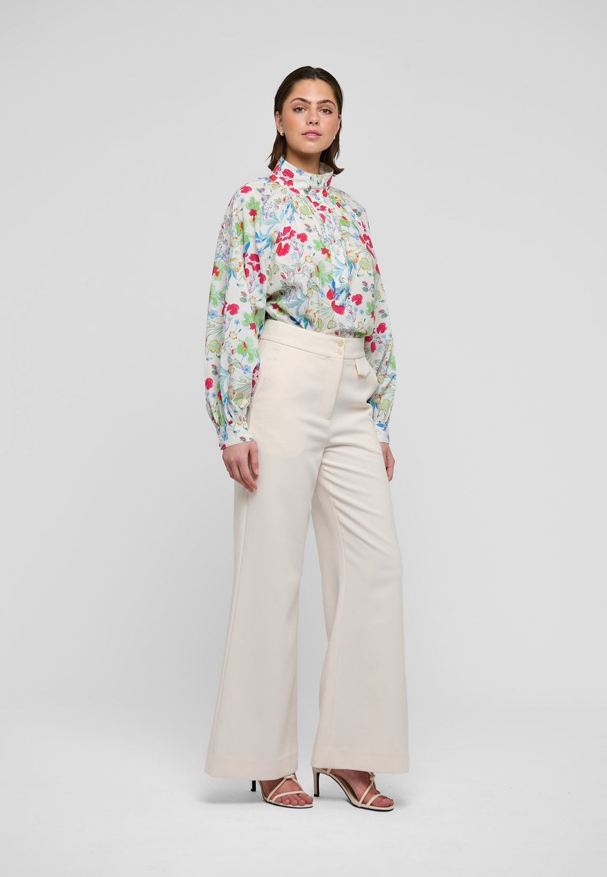 0820126-dea-kudibal-nicola-blouse-in-fleurette-leche-1