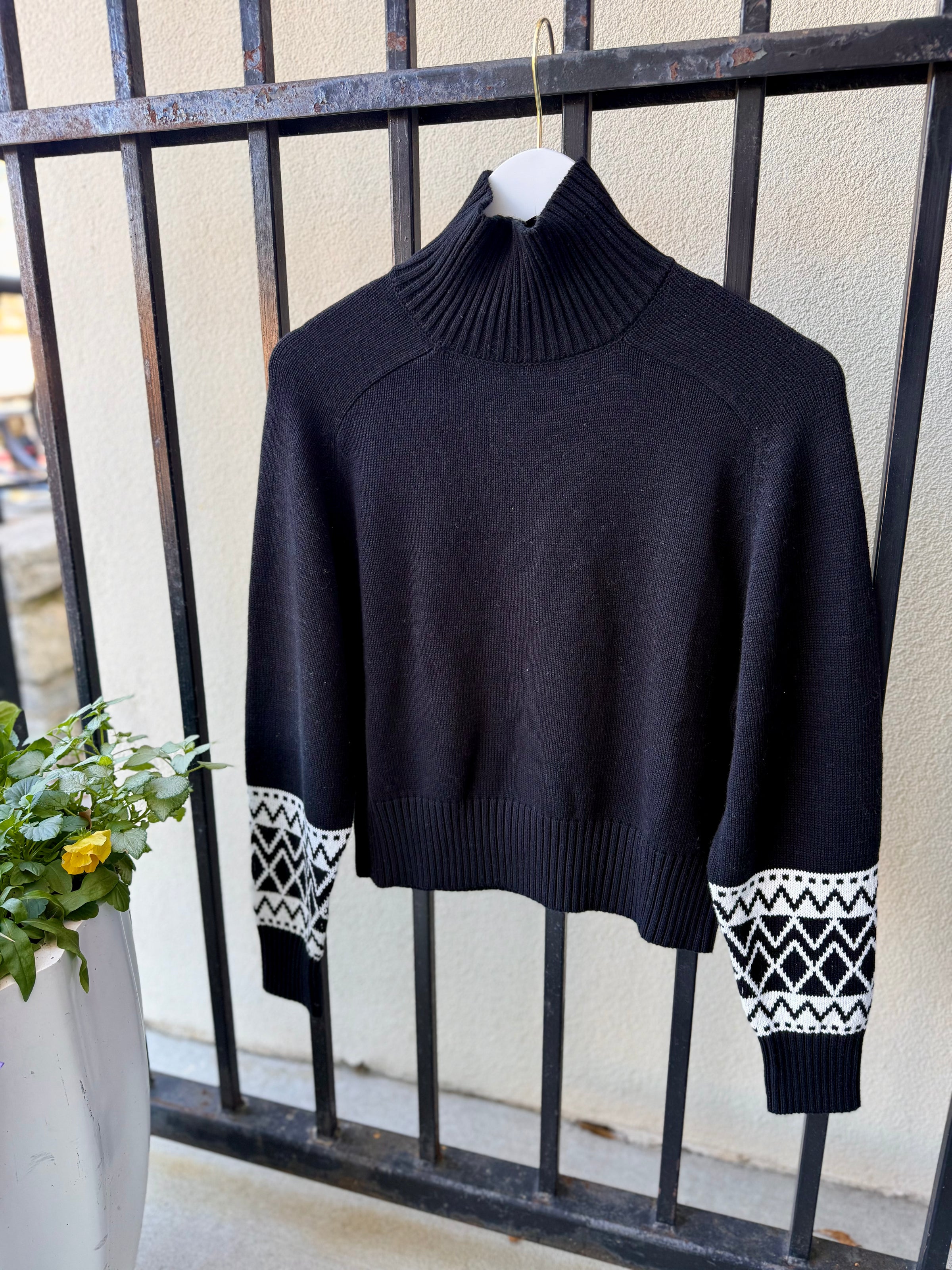 1025W-077 BLK/IVORY-wispr-geometric-mock-neck-sweater-in-black-ivory-1