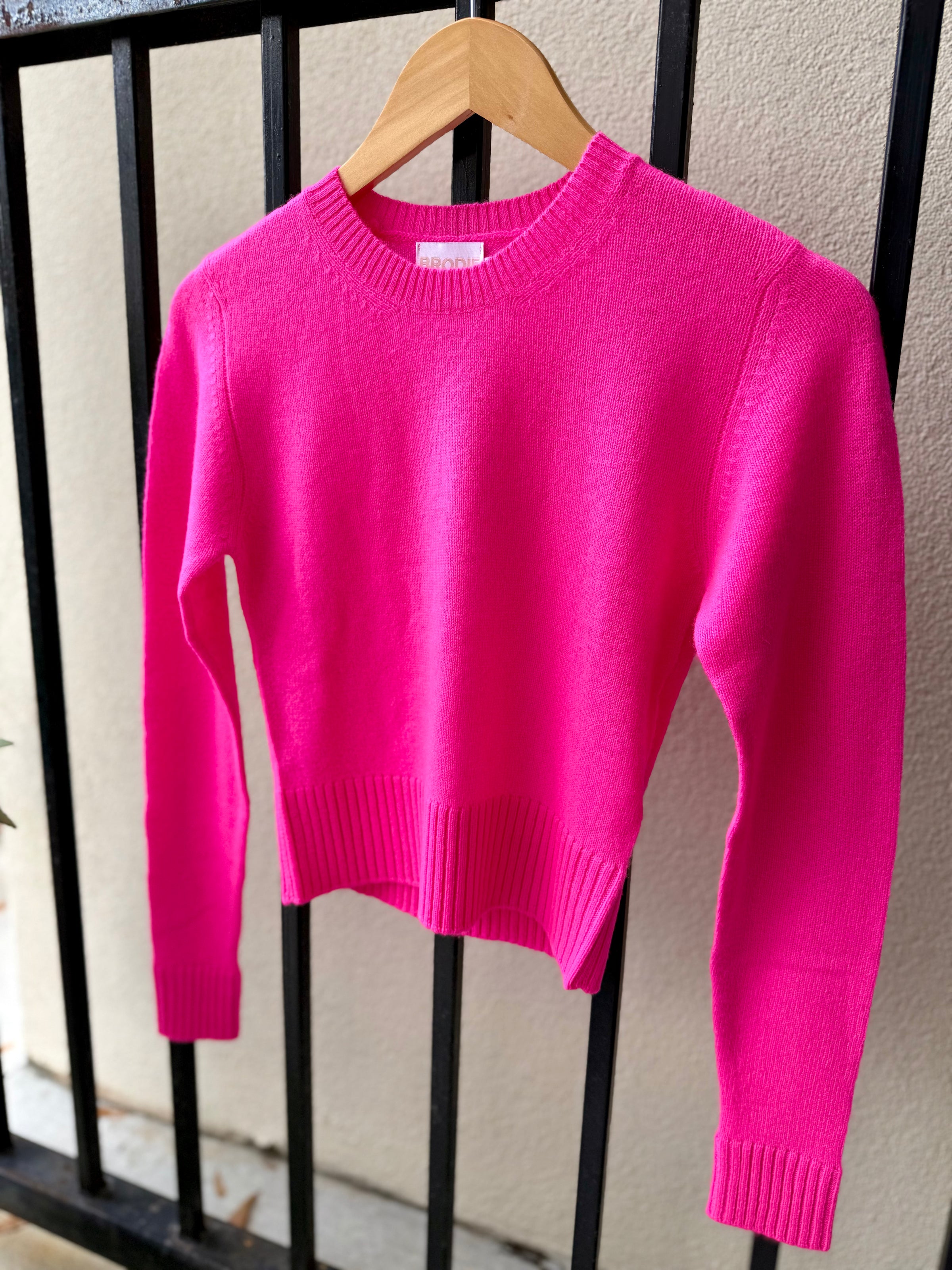 1025_1224-450-emilia-crew-neck-sweater-in-diva-pink-1