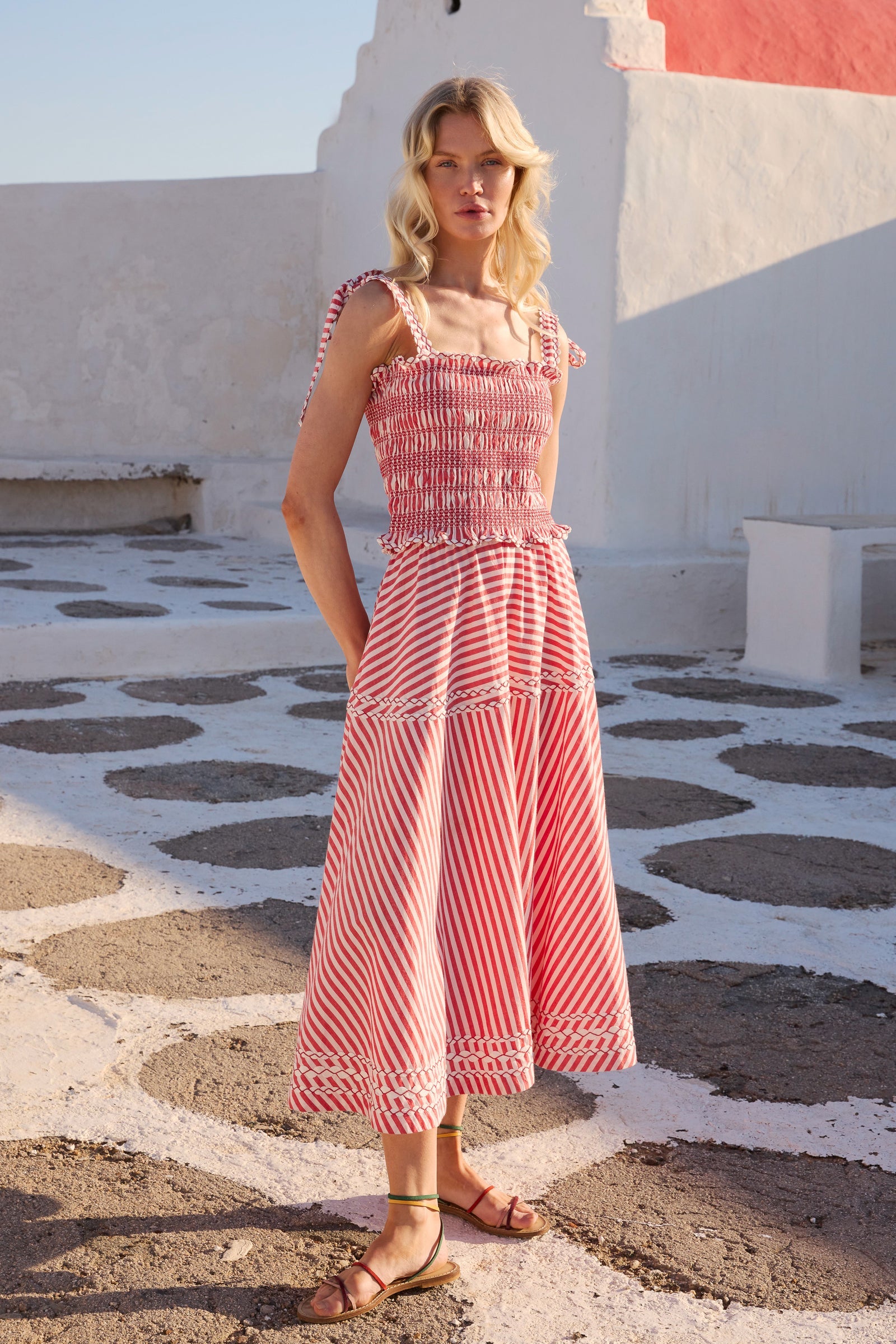 1052M6-oliphant-ella-top-in-sconset-red-1