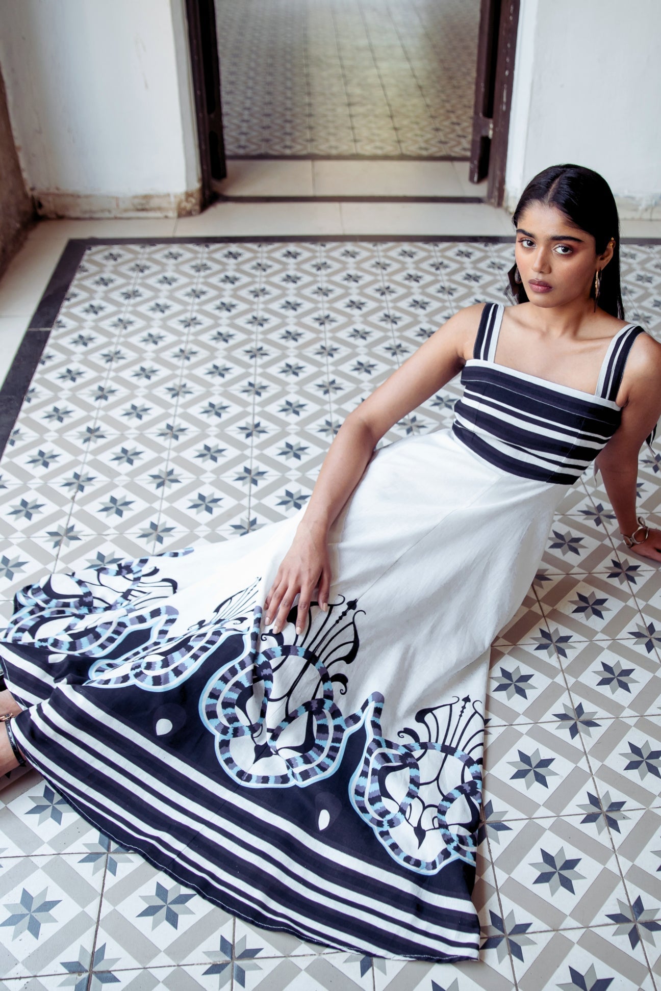 1062-beyond-by-vera-pearl-dress-in-harbor-silver-mist-1