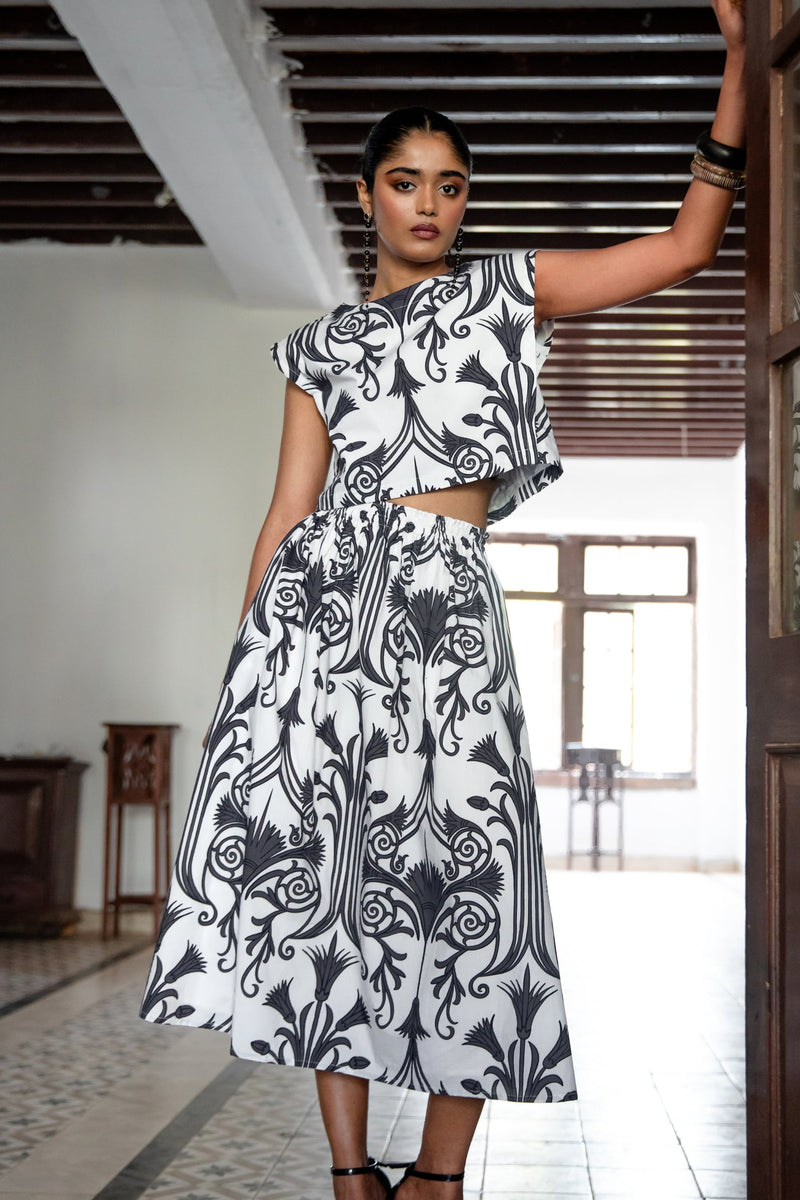 1078-beyond-by-vera-amber-skirt-in-iron-veil-charcoal-1