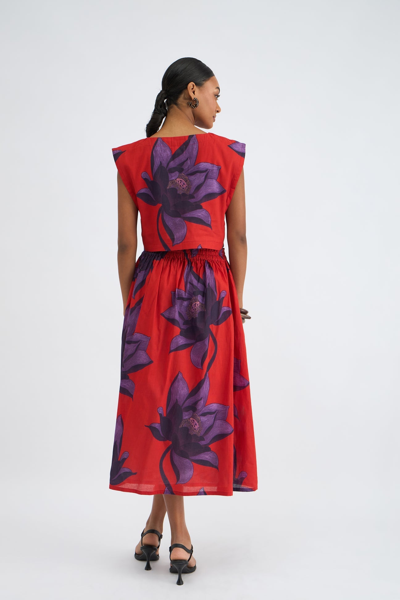 1100-beyond-by-vera-amber-maxi-skirt-in-lotus-sunset-5