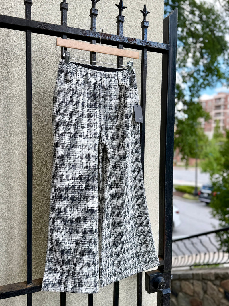12-3988-M2-lysse-sylvinne-tweed-crop-palazzo-pant-in-houndstooth-1