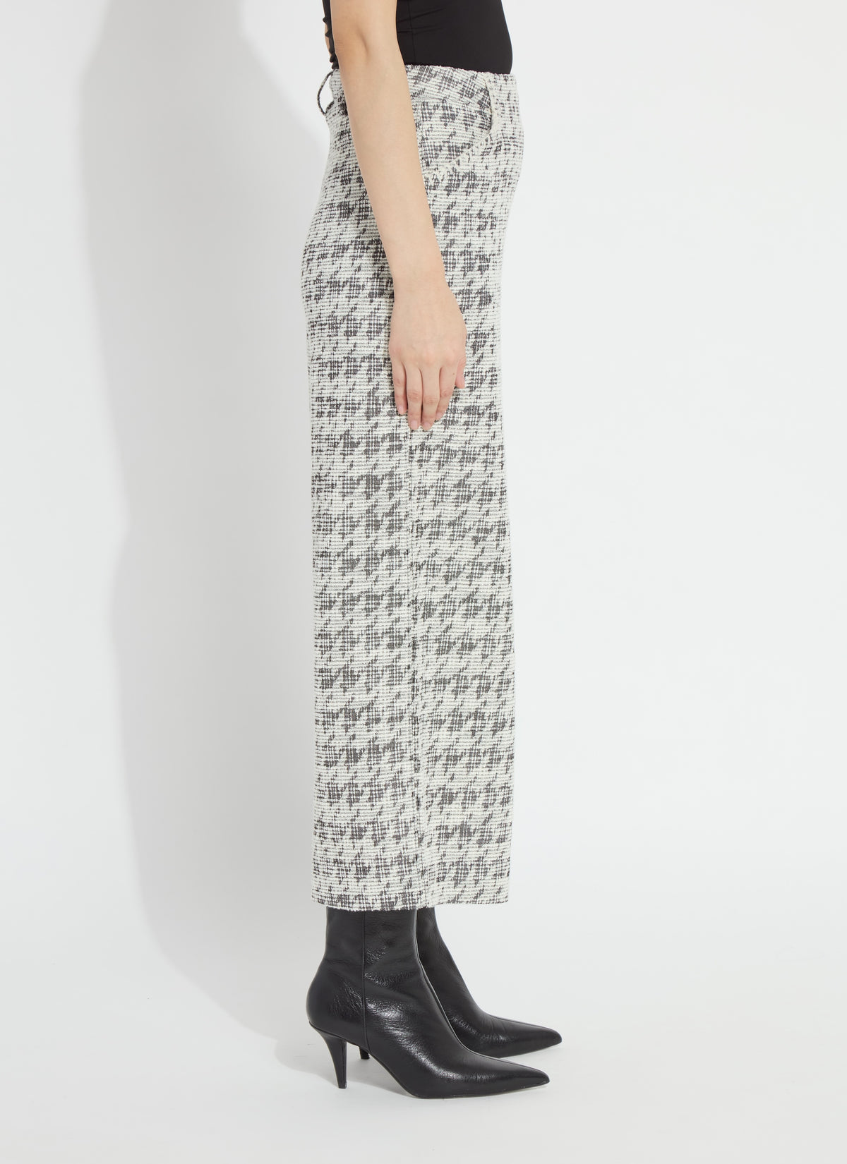 12-3988-M2-lysse-sylvinne-tweed-crop-palazzo-pant-in-houndstooth-1