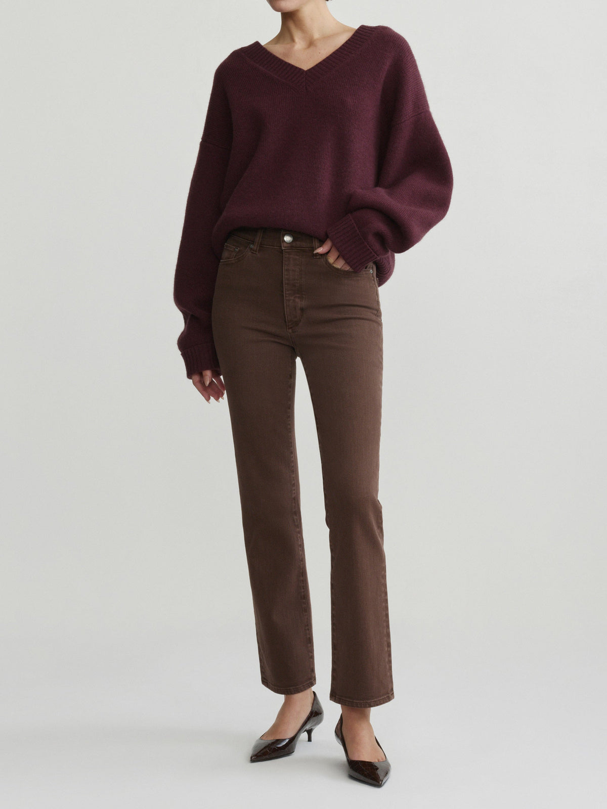 Halle Straight High Rise Instasculpt™ 29" Jean in Brownstone