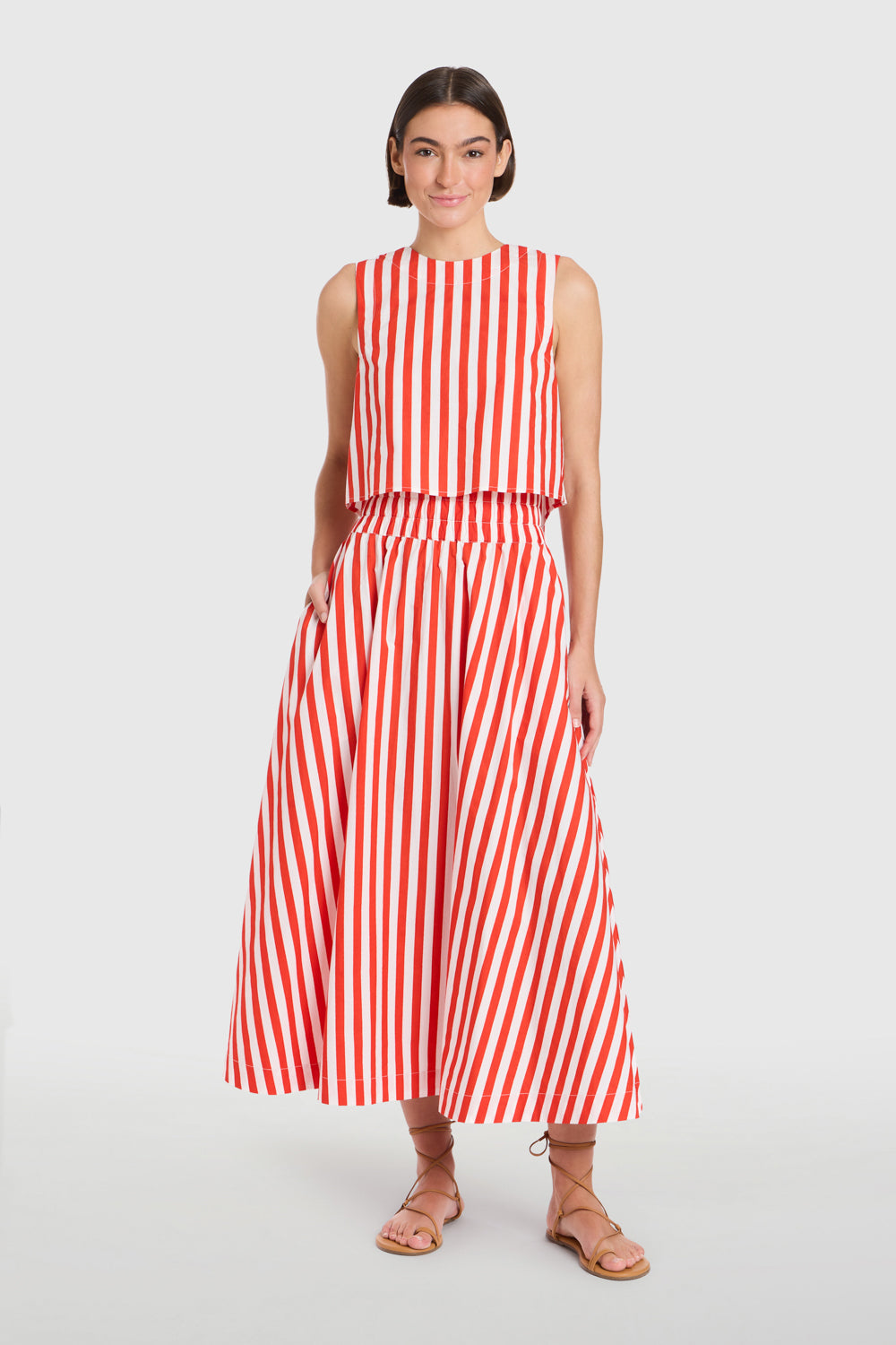 15195503755424-livro-crop-top-in-red-stripes-1