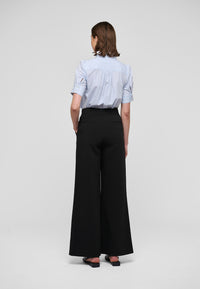 1520126-dea-kudibal-robertas-top-in-tribute-1