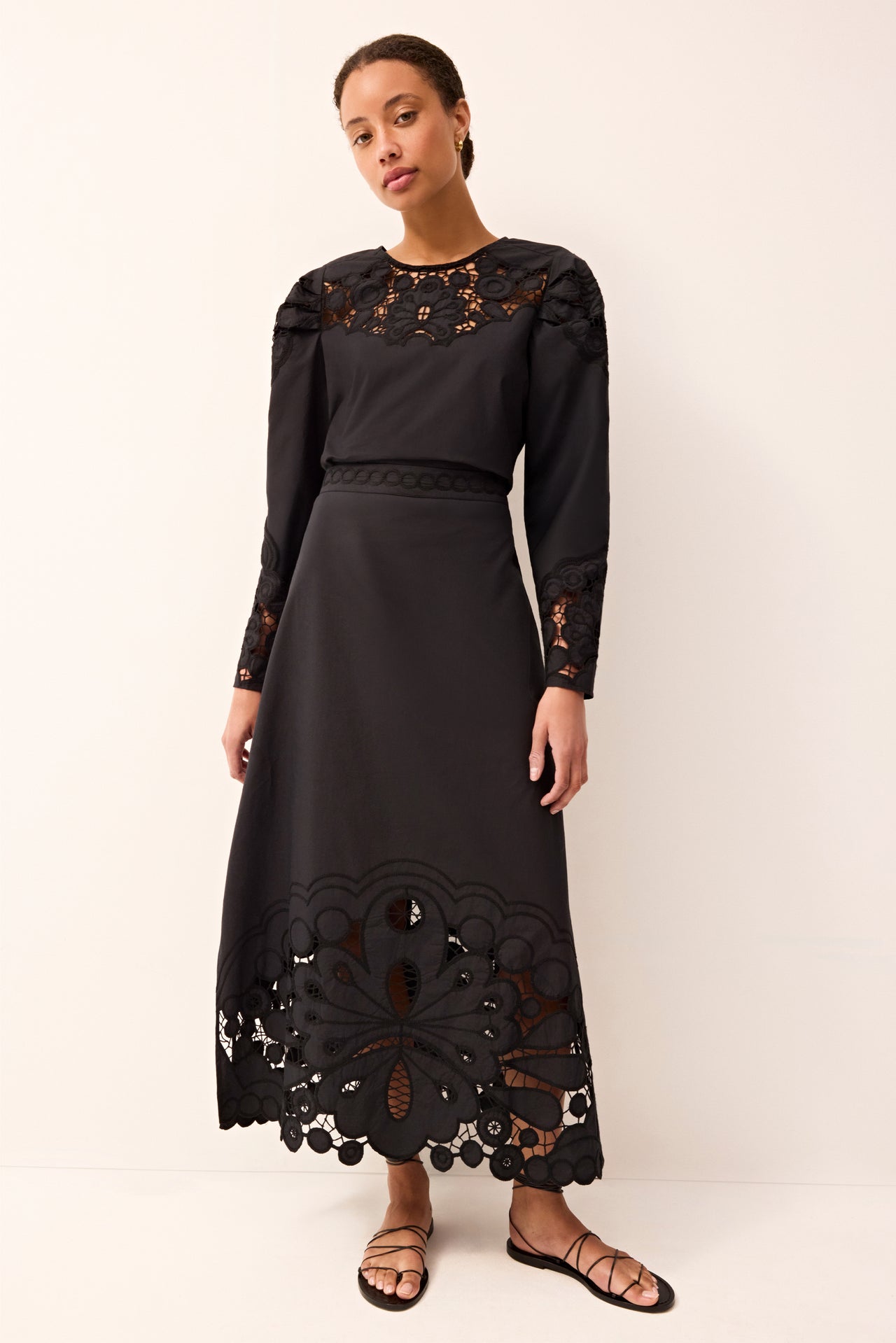 1D15-295-517-marie-oliver-dori-top-in-noir-1