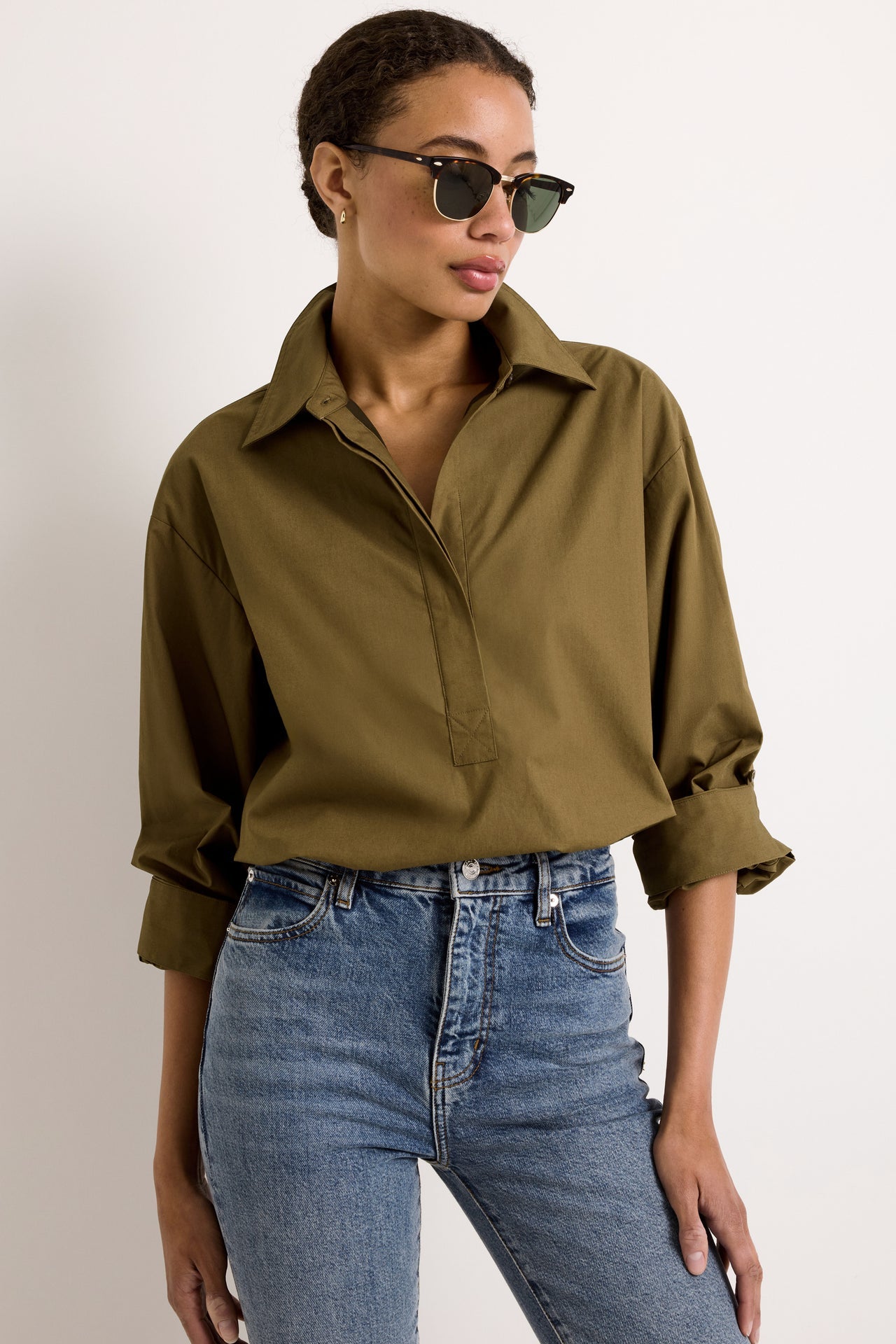 1D17-253-115-marie-oliver-dallas-top-in-juniper-green-1
