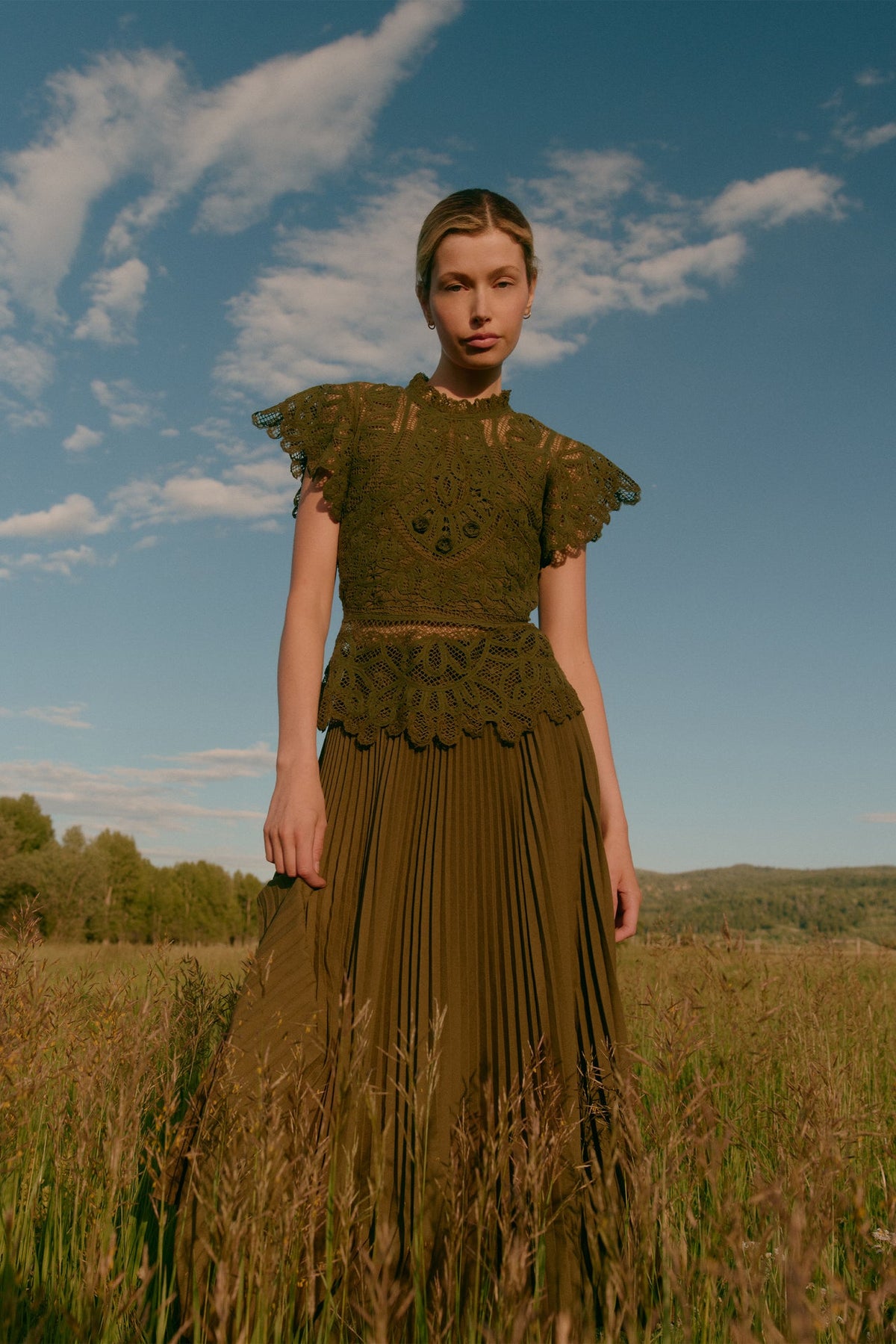 1G16-383-115-marie-oliver-genessa-top-in-juniper-green-1