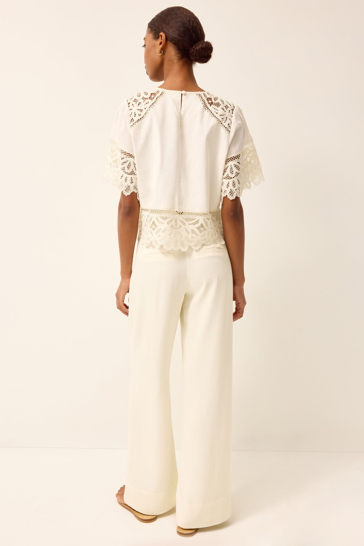 1Q16-355-100-marie-oliver-kourt-top-in-egret-1
