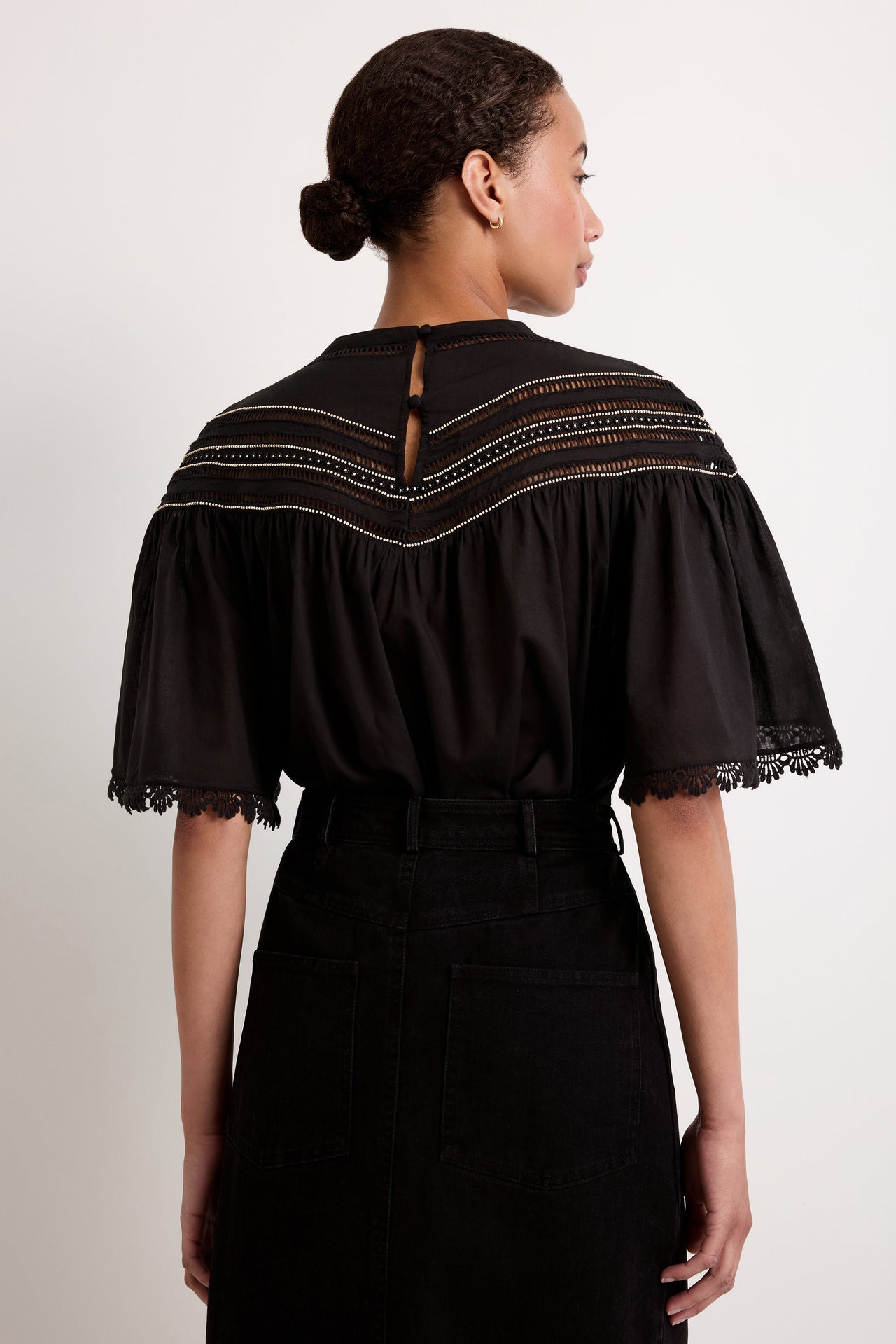 1T17-393-101-marie-oliver-tatiana-top-in-caviar-1