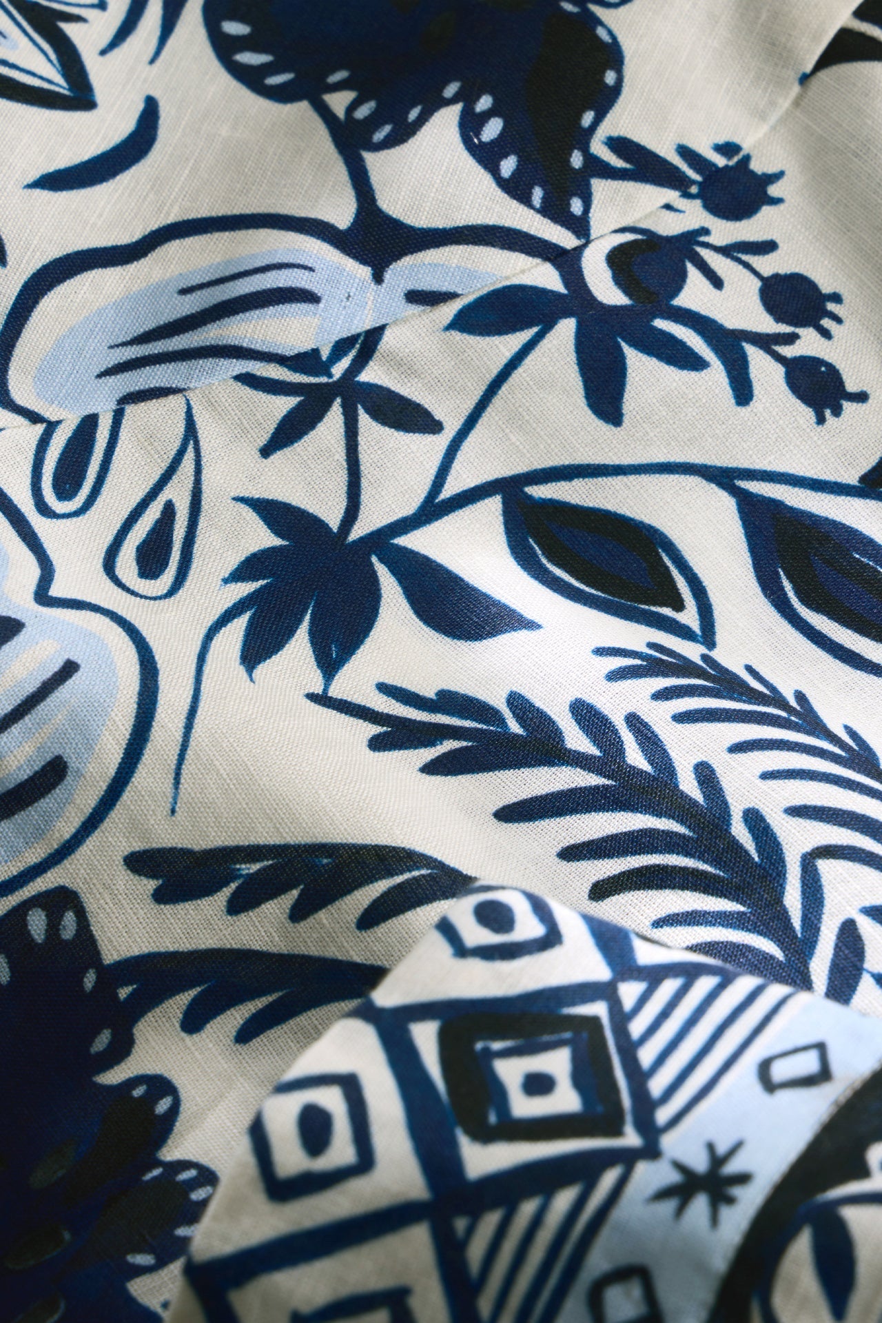 1U15-245-254A-marie-oliver-drew-top-in-tropica-1