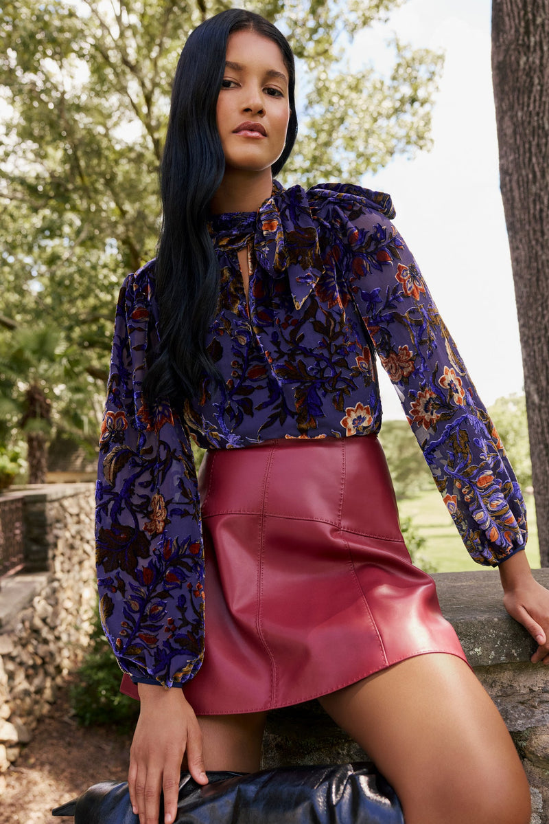 1V14-305-307A-marie-oliver-vivianne-blouse-jacobean-1