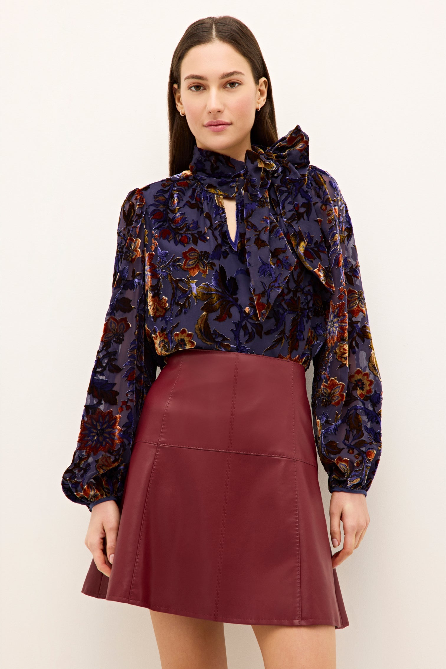 1V14-305-307A-marie-oliver-vivianne-blouse-jacobean-1