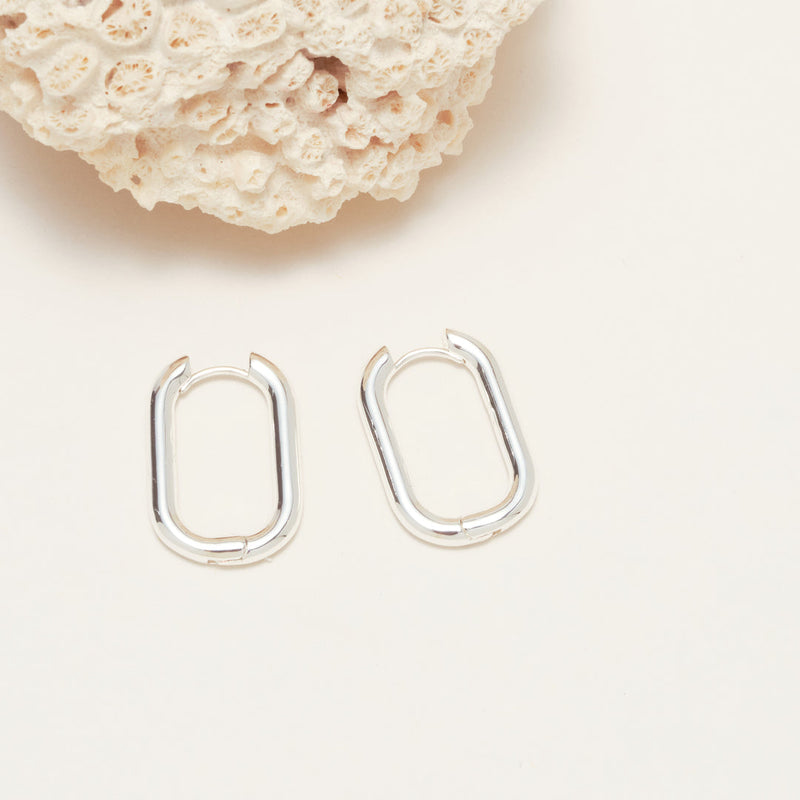 Pia Hoop Earrings in Silver