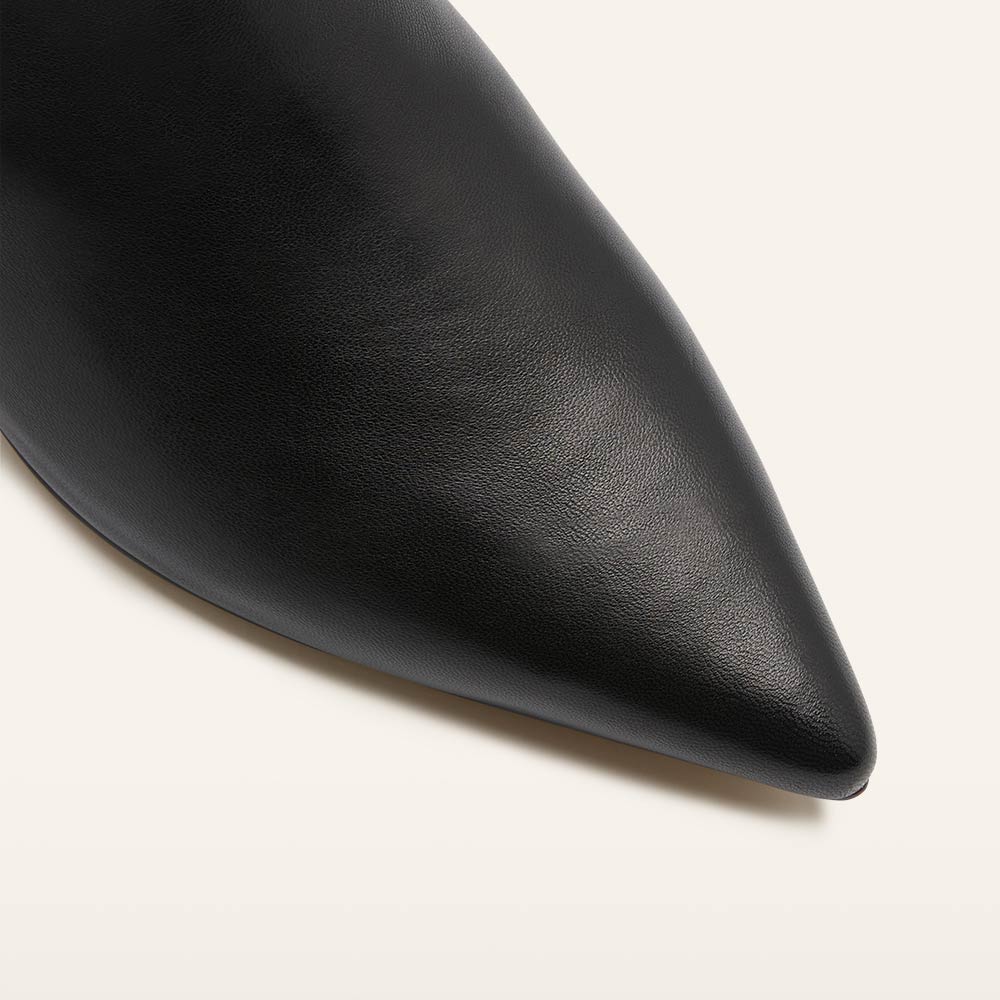 Allegra Fitted Boots in Black