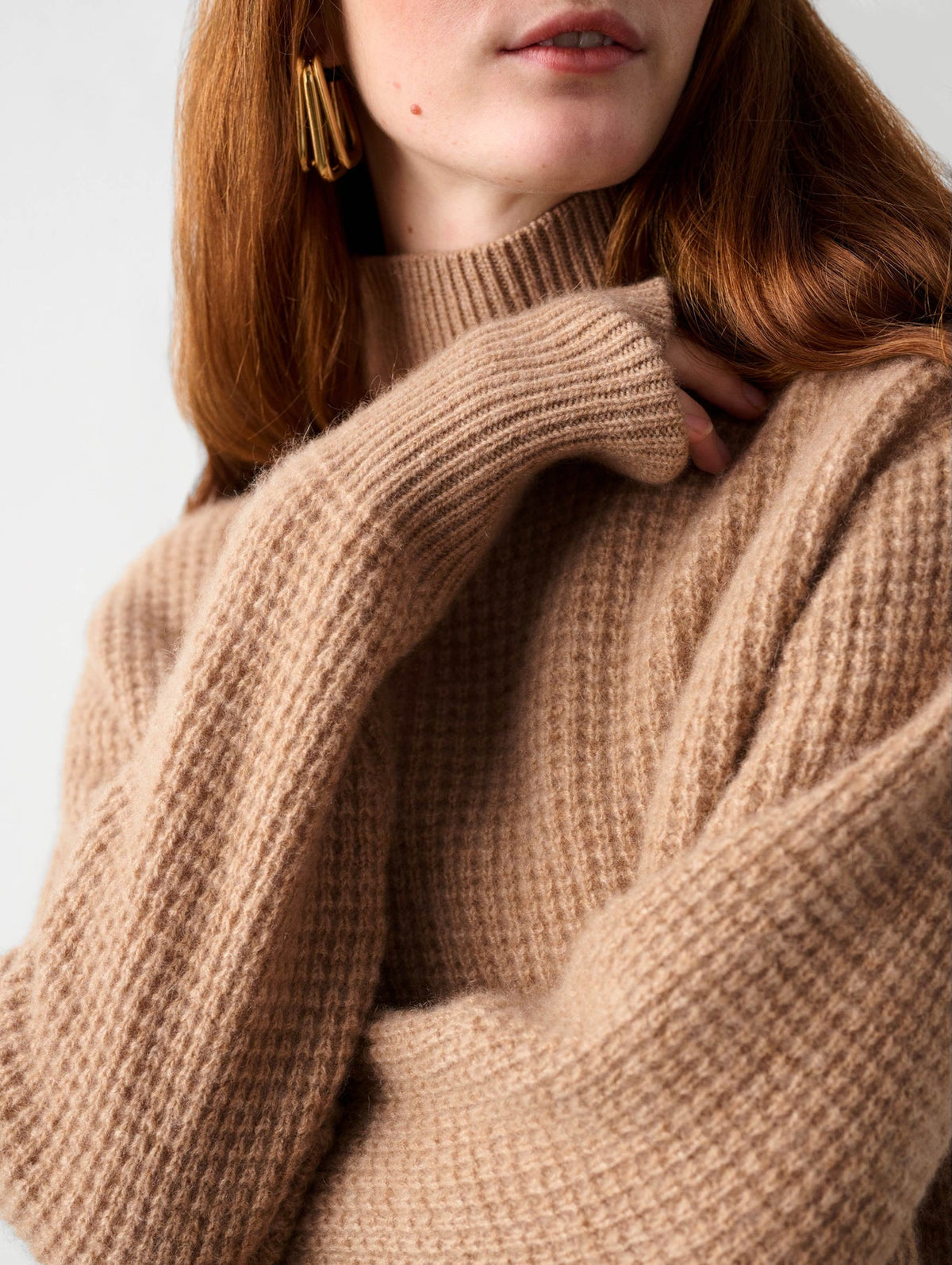 Cashmere Waffle Turtleneck Sweater in Camel Heather