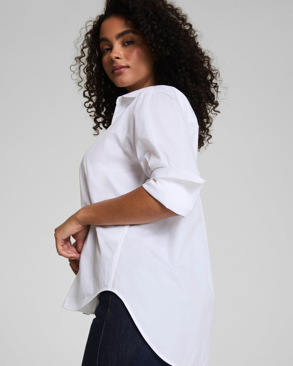 21410R-spanx-oversized-button-down-in-classic-white-1