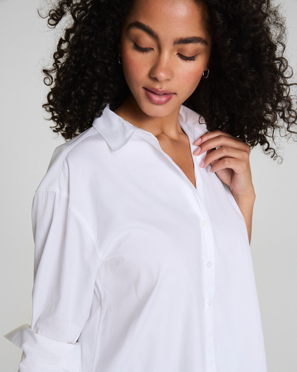 21410R-spanx-oversized-button-down-in-classic-white-1