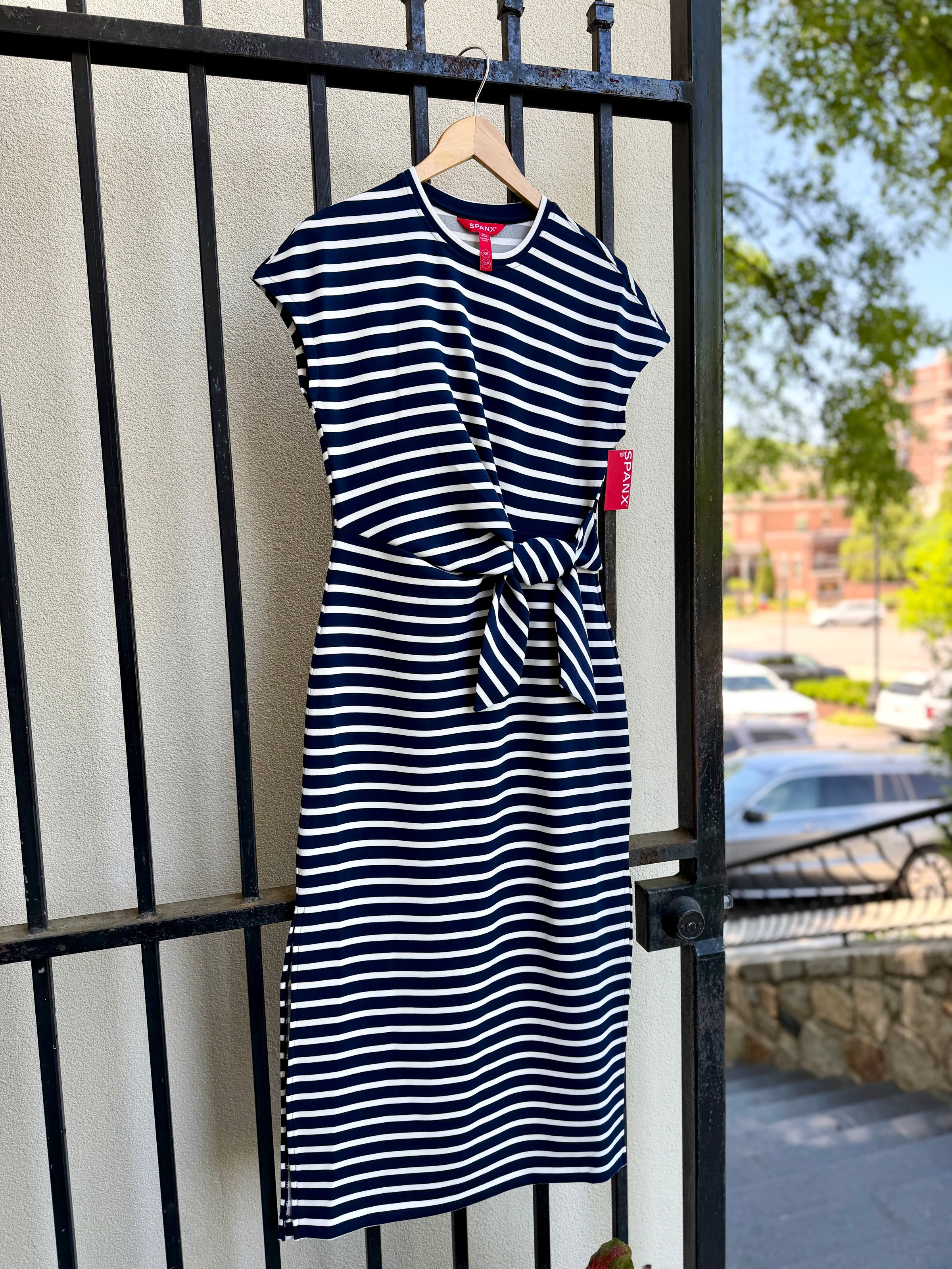 21619R-spanx-airessentials-tie-waist-maxi-dress-in-yacht-stripe-navy-1
