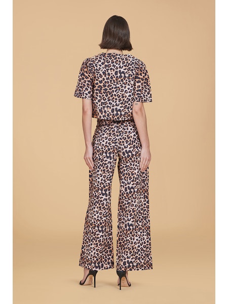 217114-olivia-by-livro-heidi-top-in-leopard-2