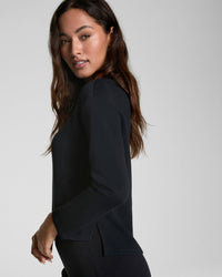 21781R-spanx-long-sleeve-side-slit-top-in-very-black-5