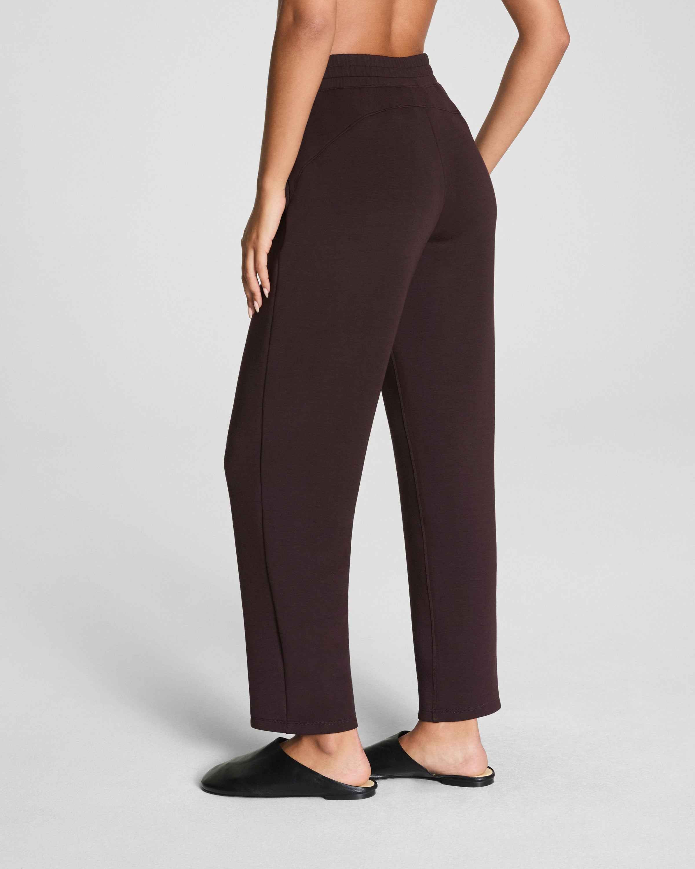 21793R-spanx-slim-straight-pant-truffle-brown-1