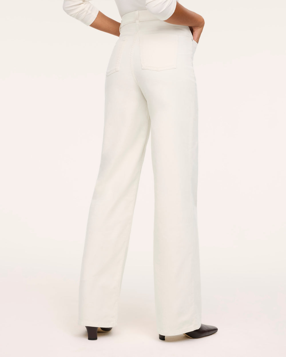 21807R-Spanx-authentic-360-corduroy-wide-leg-jeans-ivory-1