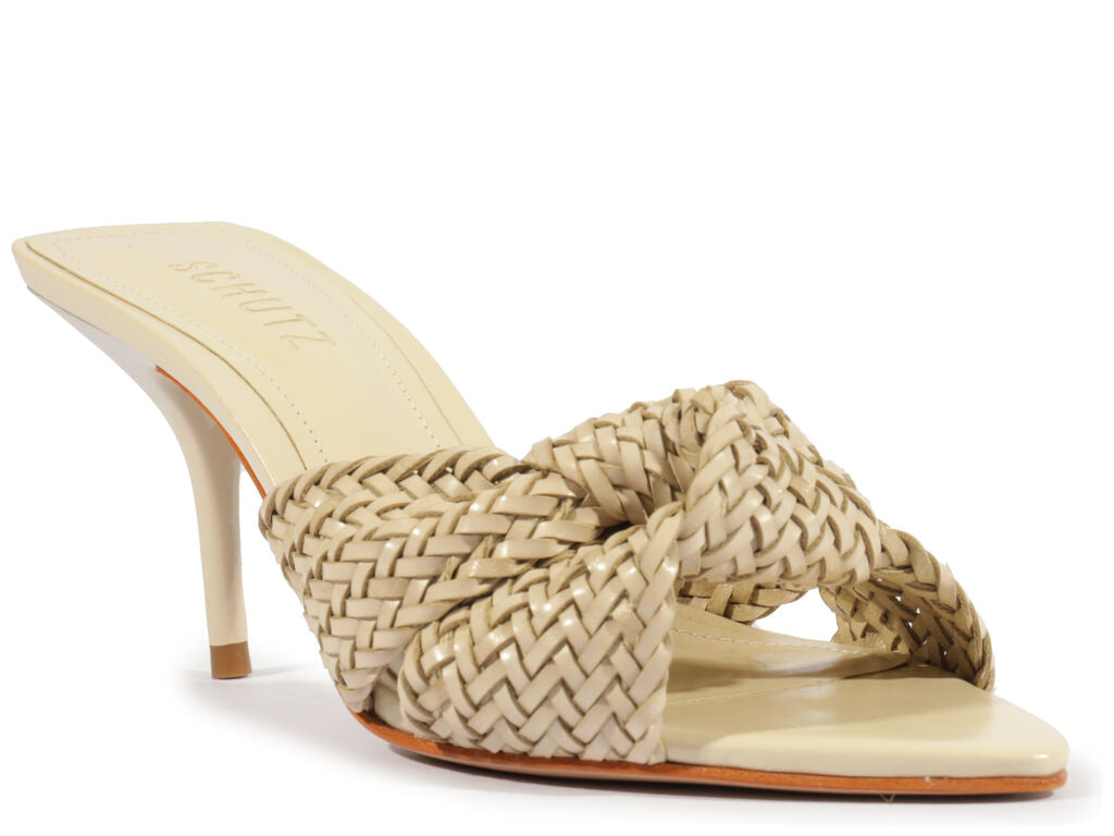 21949-schutz-sandalia-heel-in-eggshell-1