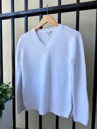 22010-tyler-böe-mineral-wash-v-neck-sweater-in-white-1