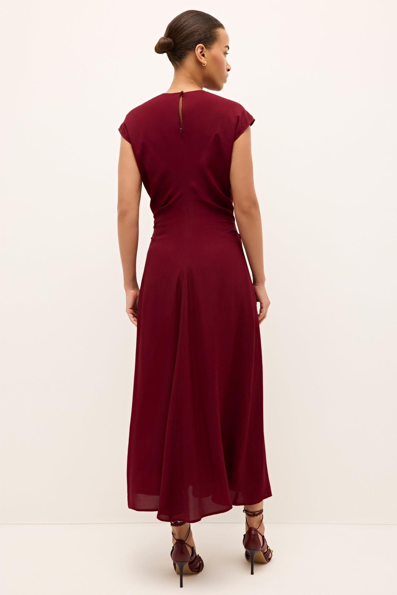 2220-143-105-marie-oliver-zuri-dress-in-port-1