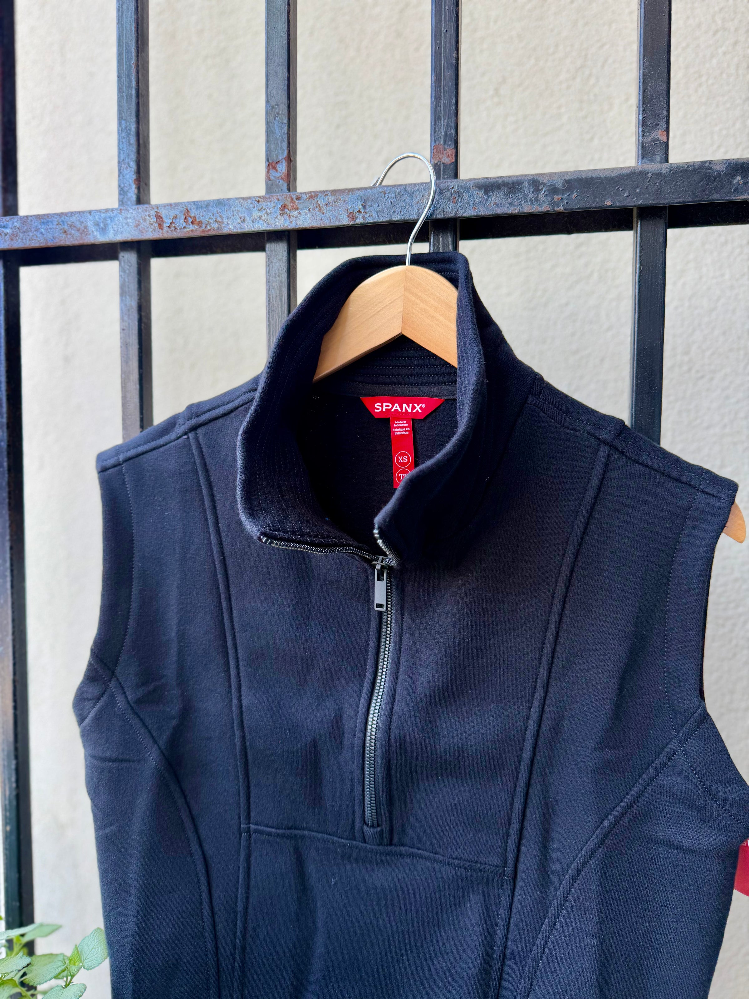 22236R-spanx-cotton-fleece-half-zip-vest-in-very-black-1