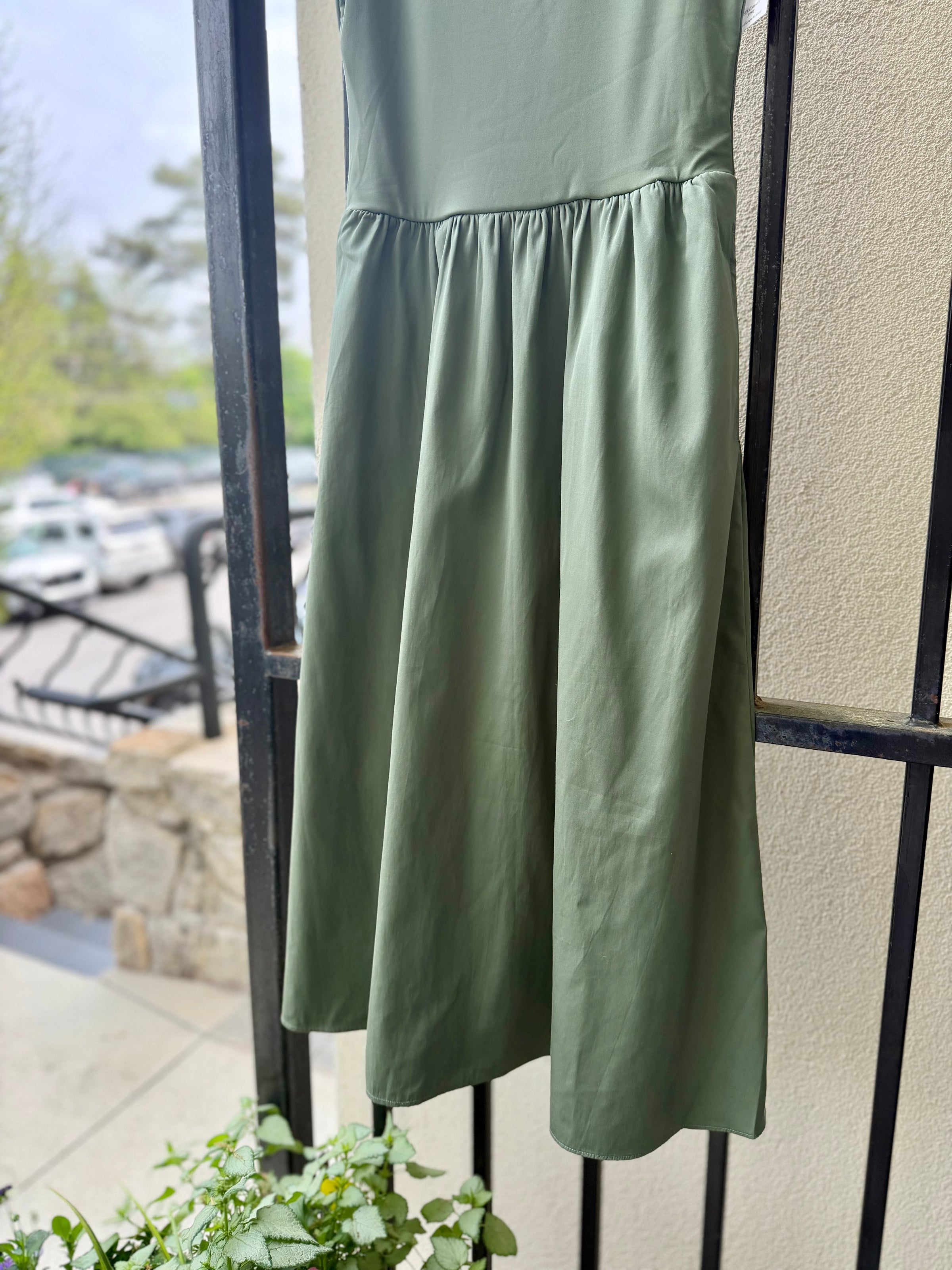 22445R-spanxsmooth-jersey-high-neck-midi-dress-in-eucalyptus-1