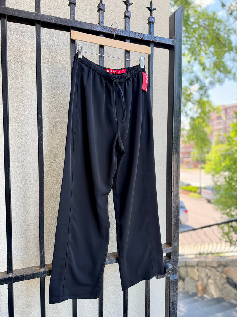 22454R-spanx-carry-on-straight-leg-pant-in-classic-black-1
