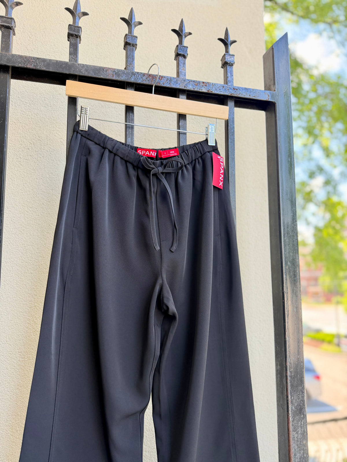 22454R-spanx-carry-on-straight-leg-pant-in-classic-black-1