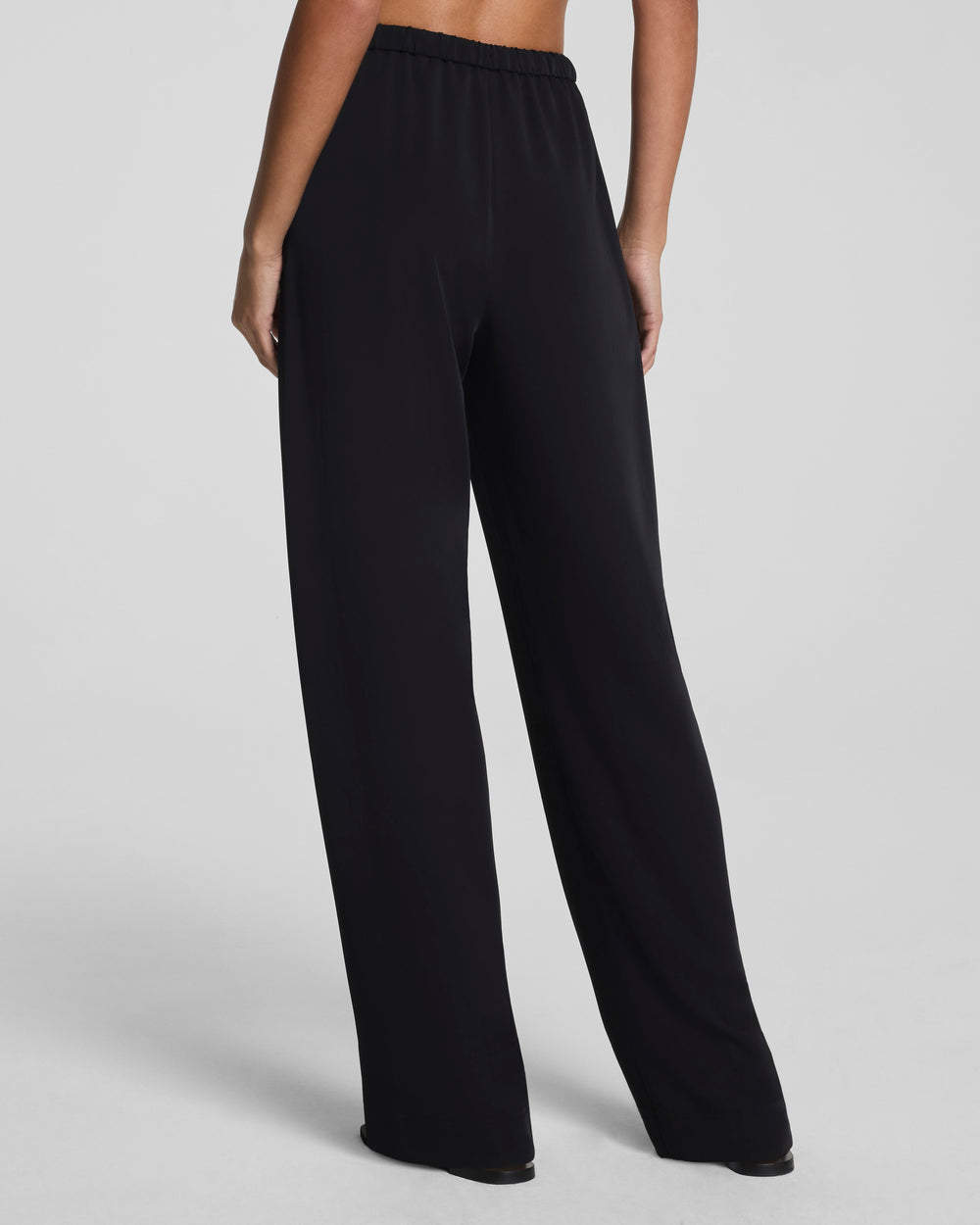 22454R-spanx-carry-on-straight-leg-pant-in-classic-black-1