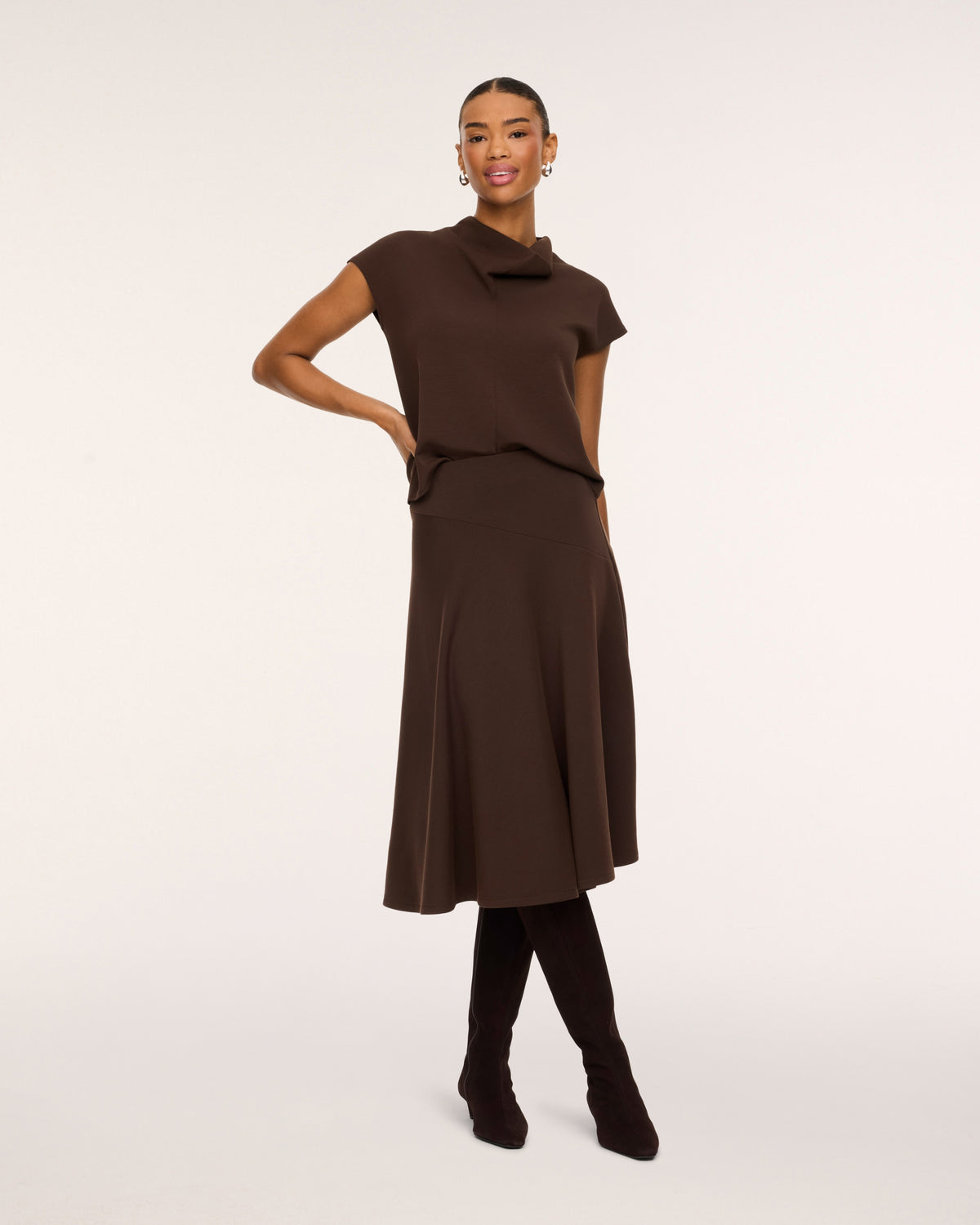 22661R-spanx-draped-tee-in-umber-root-1