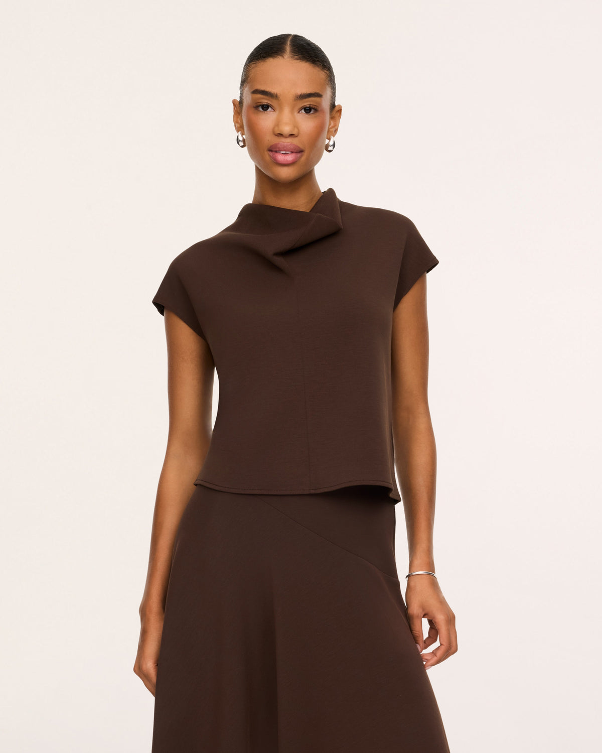 22661R-spanx-draped-tee-in-umber-root-1