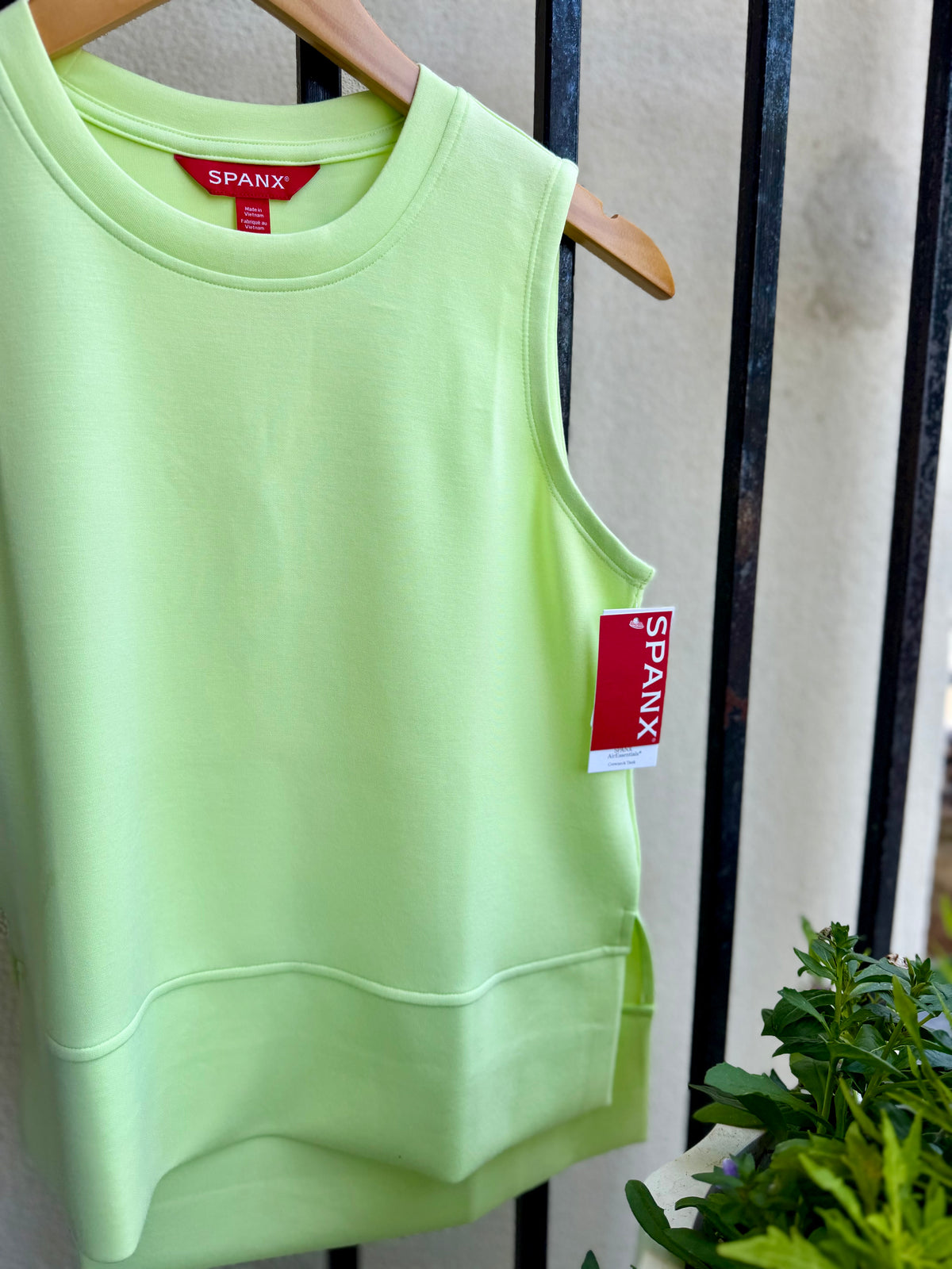 22795R-spanx-airessentials-crew-neck-tank-in-zest-1