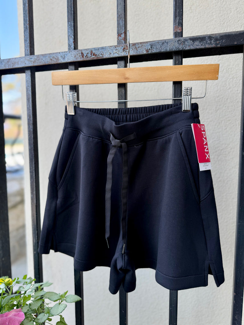 22800R-spanx-airessentials-shorts-in-very-black-1&nbsp;