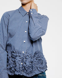 24721-baum-and-pferdgarten-mariel-button-down-shirt-in-mini-blue-check-1