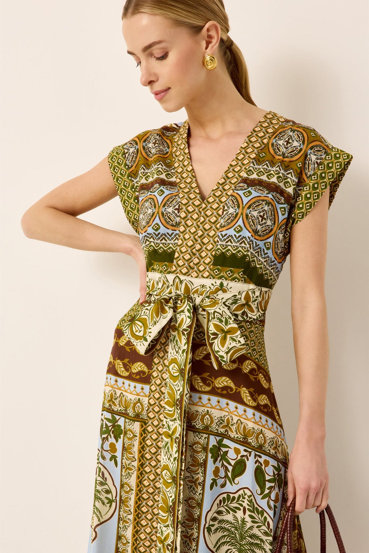 2A18-403-277B-marie-oliver-ashton-dress-in-mirage-1