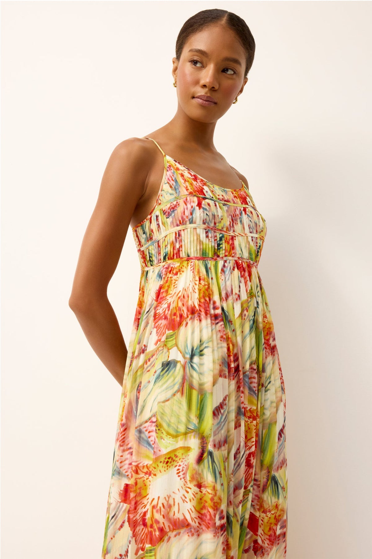 2B23-363-247-marie-oliver-bailey-dress-in-lyric-1