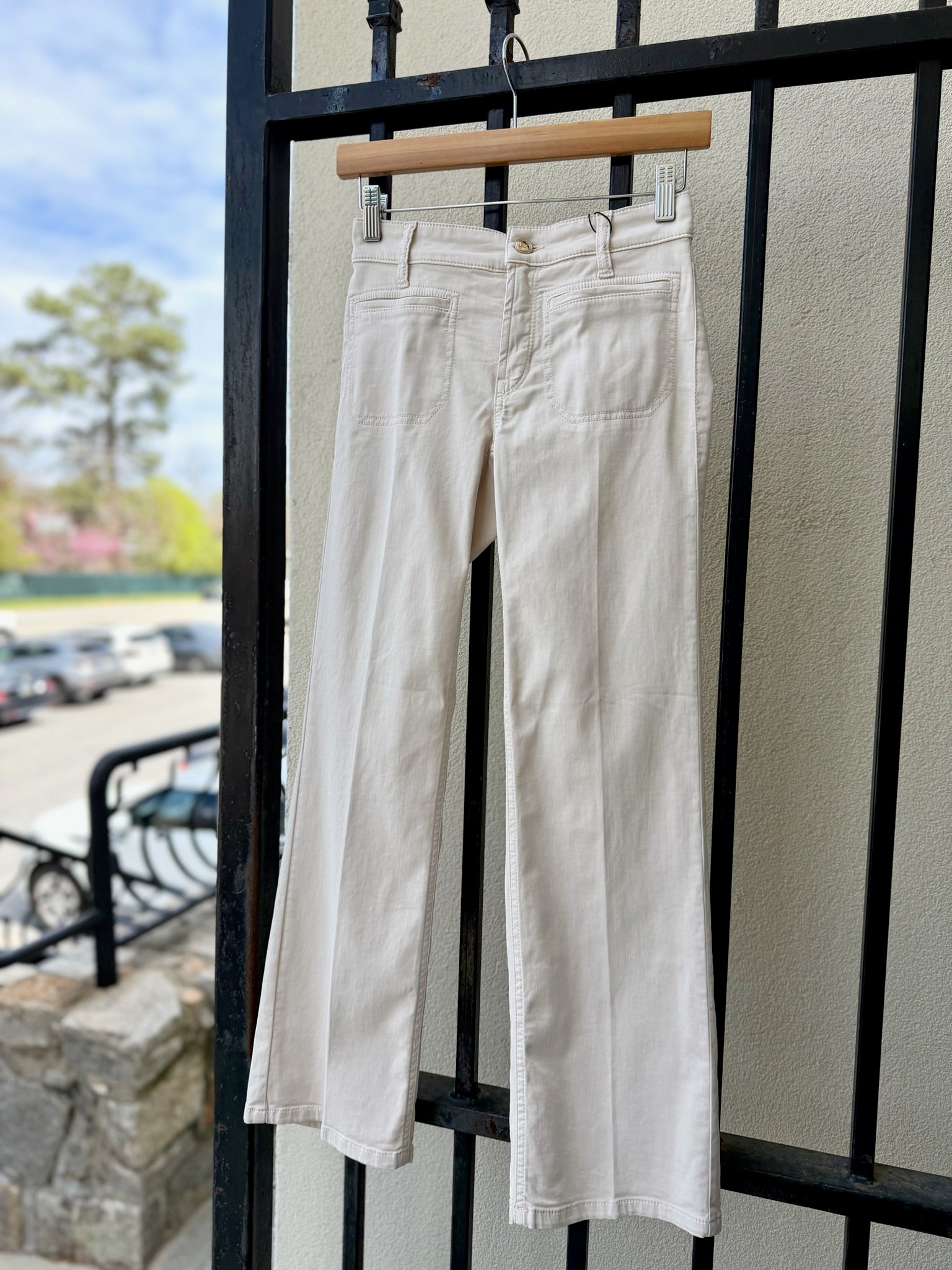Tess Pocket Crop Jean in Marshmallow