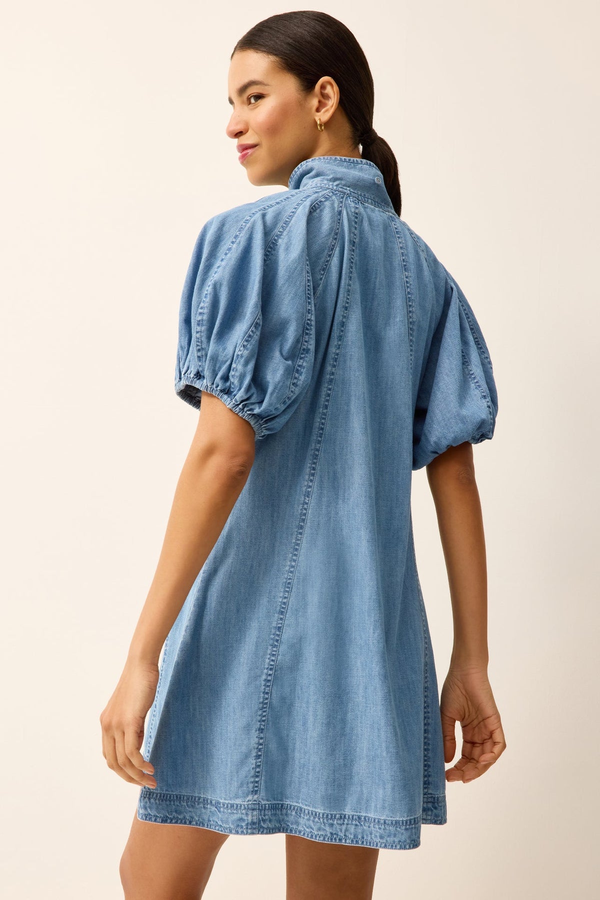 2E25-349-305-marie-oliver-esther-dress-in-lightwash-1