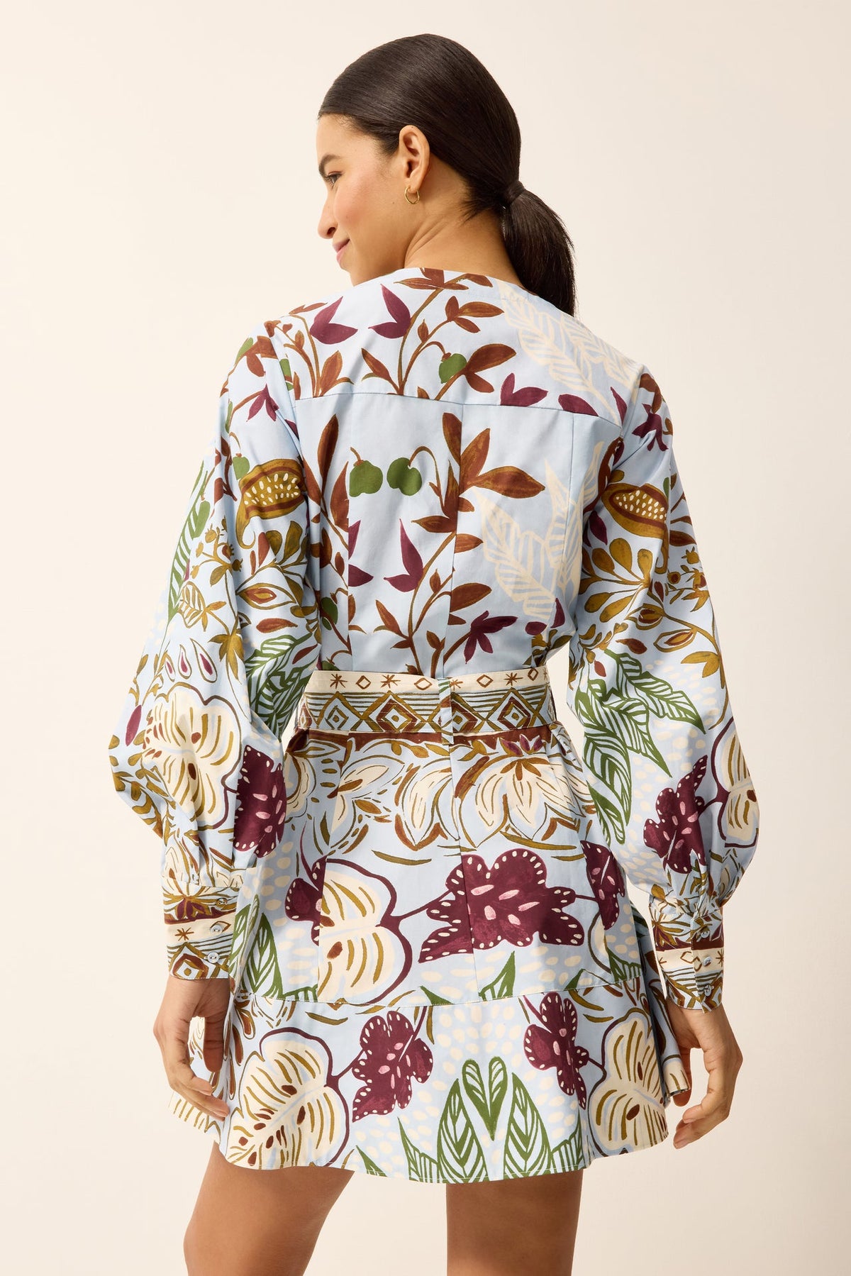 2H23-253-281A-marie-oliver-hughes-dress-in-branche-1